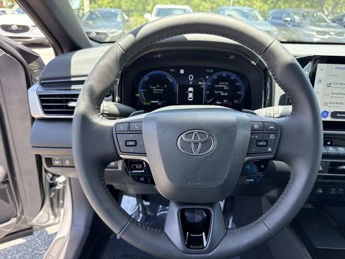 Used 2026 Toyota Camry XSE FWD image 43