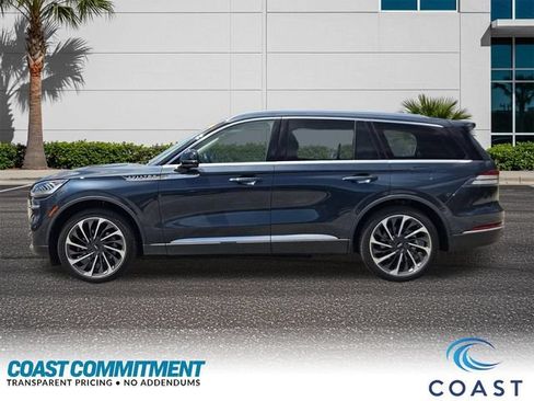 Used 2024 Lincoln Aviator Reserve w/ Equipment Group 201A RWD image 3