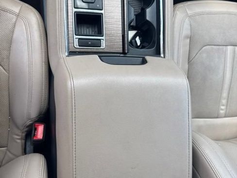 Used 2022 Ford Expedition Max Limited RWD image 19