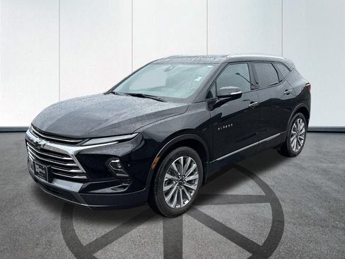 Used 2024 Chevrolet Blazer Premier w/ Driver Confidence II Package AWD/4WD image 3