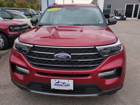 Used 2020 Ford Explorer XLT w/ Equipment Group 202A image 3