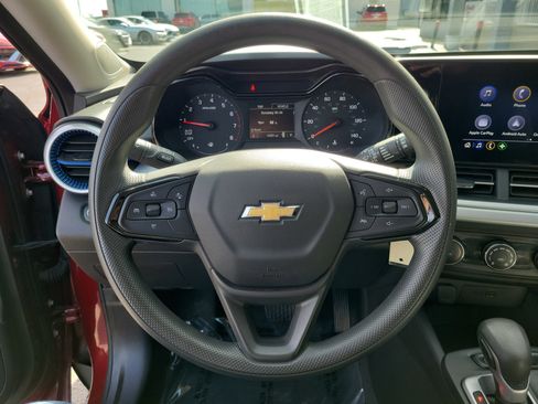 Used 2024 Chevrolet Trax LS FWD image 22