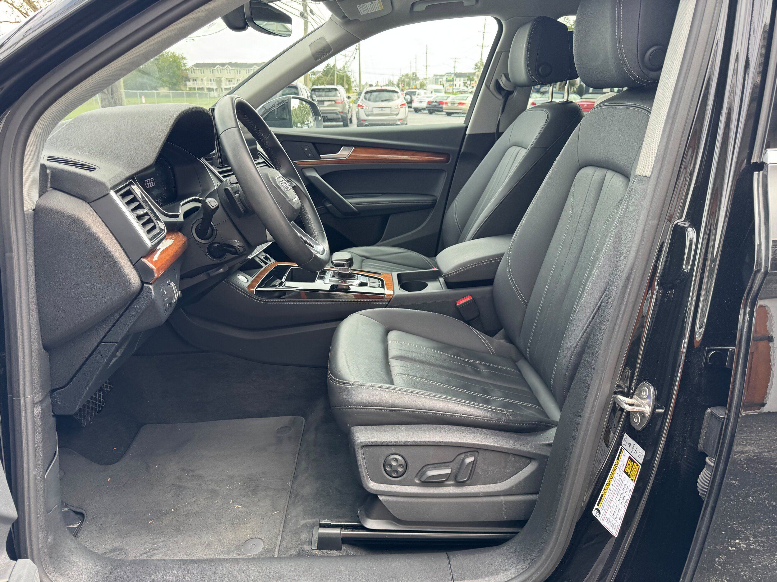 Used 2023 Audi Q5 2.0T Premium Plus AWD/4WD image 8