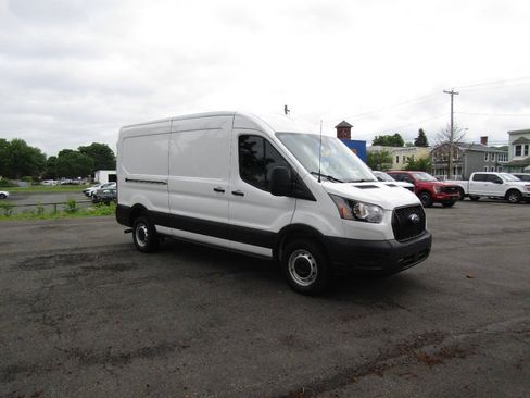 Used 2025 Ford Transit 250 148 Medium Roof RWD image 32