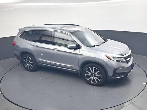 Certified 2019 Honda Pilot Touring image 18