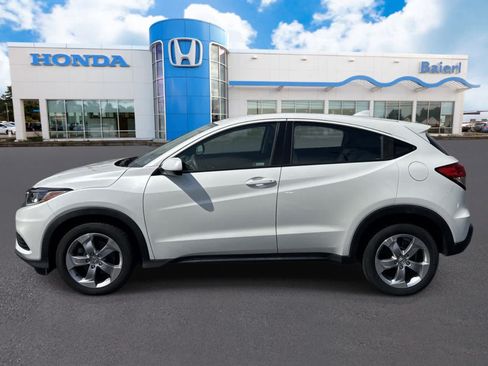 Used 2020 Honda HR-V LX image 2