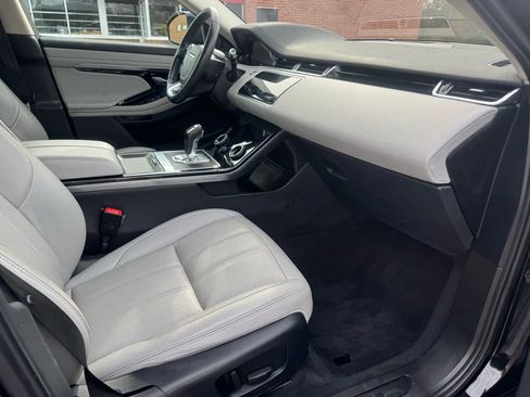 Used 2020 Land Rover Range Rover Evoque S image 10