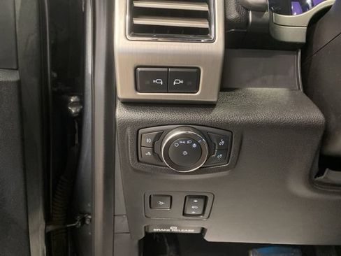 Used 2019 Ford F250 Platinum w/ Platinum Ultimate Package AWD/4WD image 12