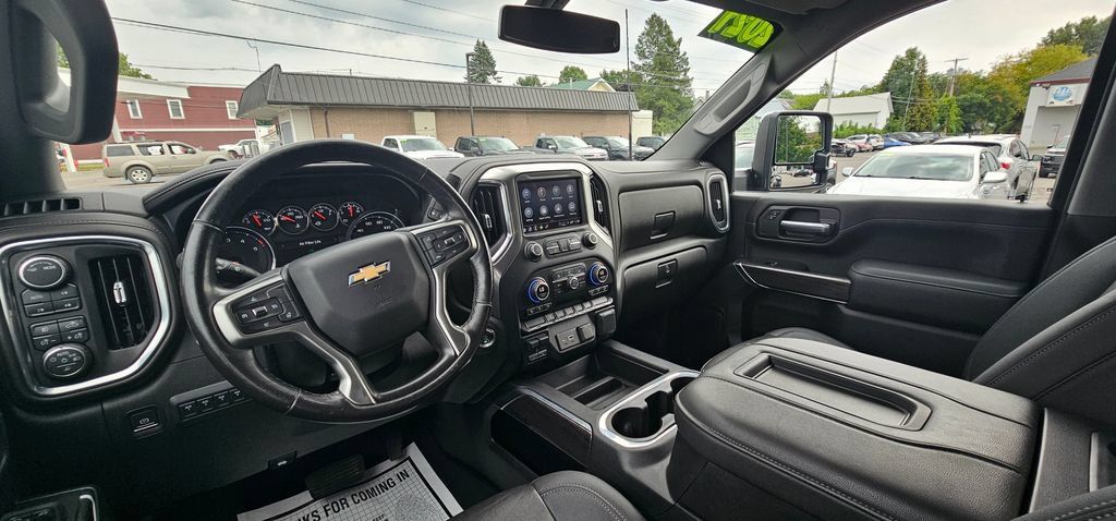 Used 2021 Chevrolet Silverado 3500 LTZ w/ LTZ Convenience Package AWD/4WD image 13