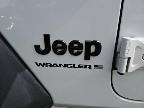 Used 2023 Jeep Wrangler Unlimited Sport AWD/4WD image 39
