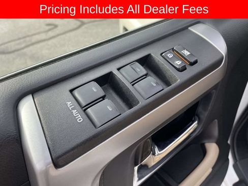 Used 2018 Toyota 4Runner Limited AWD/4WD image 19