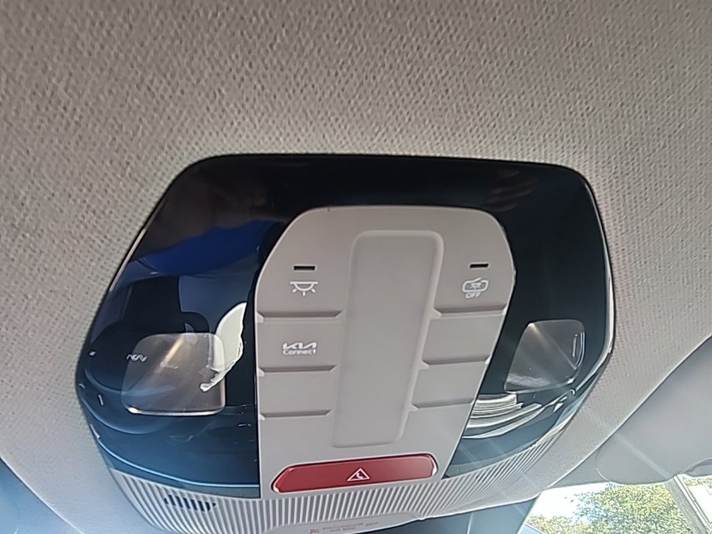 Used 2025 Kia K4 FWD image 23