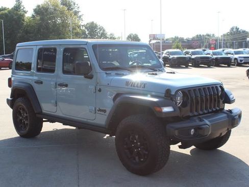 Used 2023 Jeep Wrangler Unlimited Sport AWD/4WD image 8