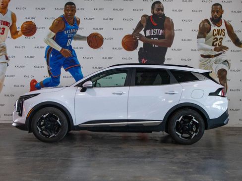 Used 2026 Kia Sportage EX w/ EX Panorama Roof Package FWD image 17