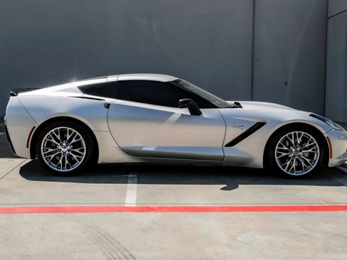 Used 2016 Chevrolet Corvette Stingray Coupe w/ 2LT Preferred Equipment Group RWD image 10