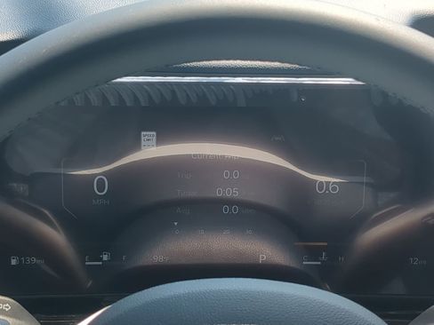 New 2026 Kia Carnival SX image 21