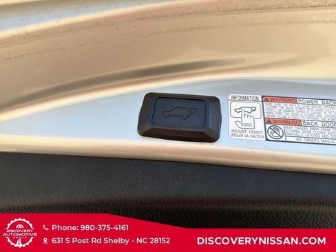 Used 2015 Toyota RAV4 Limited AWD/4WD image 34