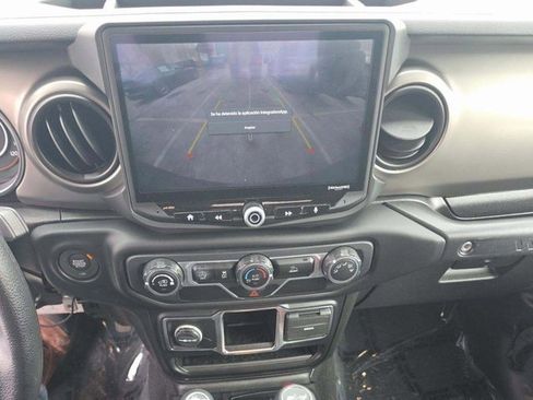 Used 2021 Jeep Wrangler Sport image 5