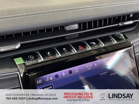 New 2025 Jeep Grand Cherokee L Limited w/ Luxury Tech Group II image 24