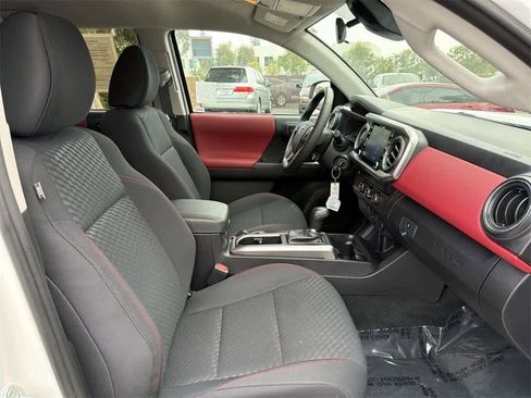 Used 2023 Toyota Tacoma SR5 image 33