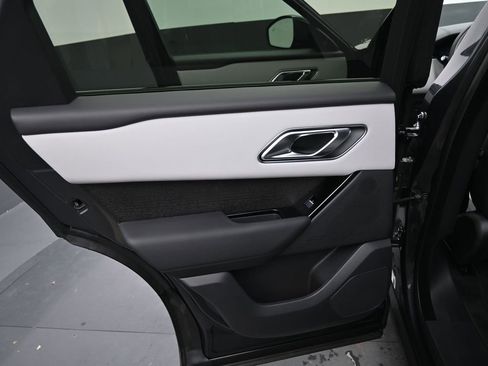 New 2026 Land Rover Range Rover Velar Dynamic SE AWD/4WD image 15