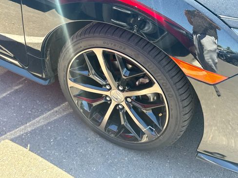 Used 2021 Honda Civic Sport image 8