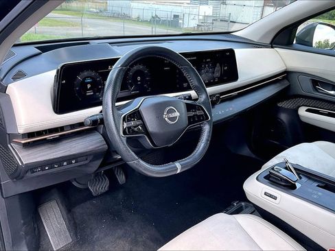Used 2023 Nissan Ariya FWD image 5