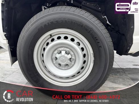 Used 2024 Toyota Tacoma SR image 12