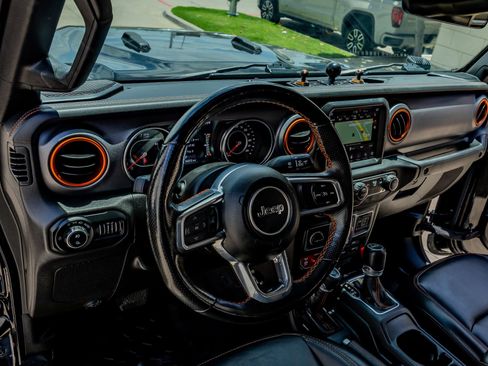 Used 2021 Jeep Gladiator Mojave AWD/4WD image 16
