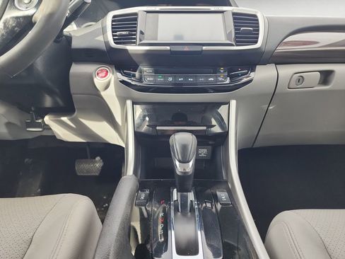 Used 2016 Honda Accord EX-L image 11