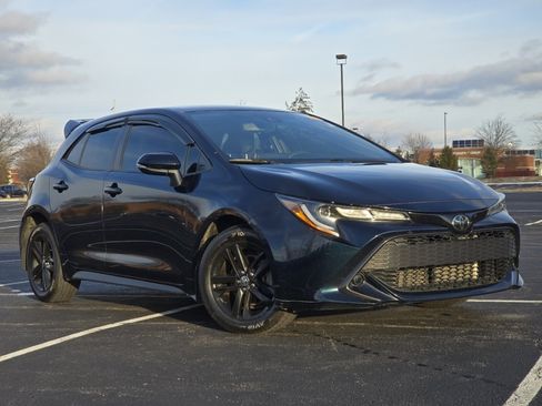 Used 2020 Toyota Corolla SE image 2