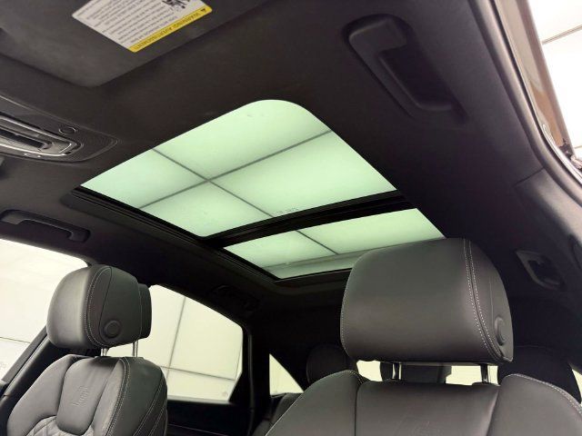 Certified 2023 Audi SQ5 Prestige w/ Prestige Package AWD/4WD image 19