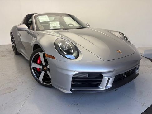 Certified 2026 Porsche 911 Targa 4S AWD/4WD image 2