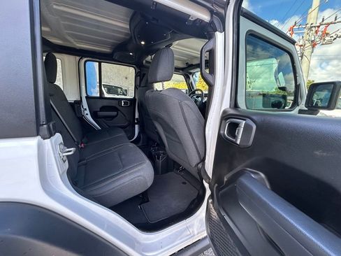 Certified 2024 Jeep Wrangler Sport S image 31