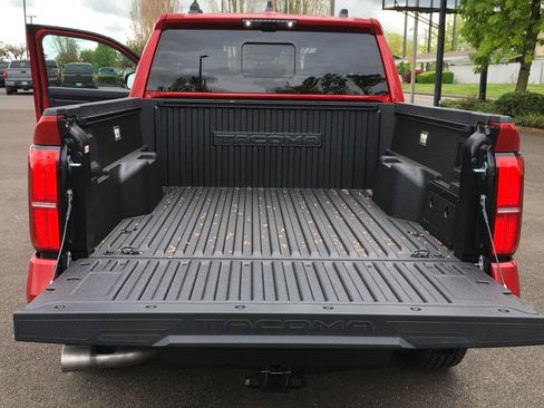 New 2026 Toyota Tacoma TRD Off-Road w/ TRD Off Road Premium Package AWD/4WD image 35