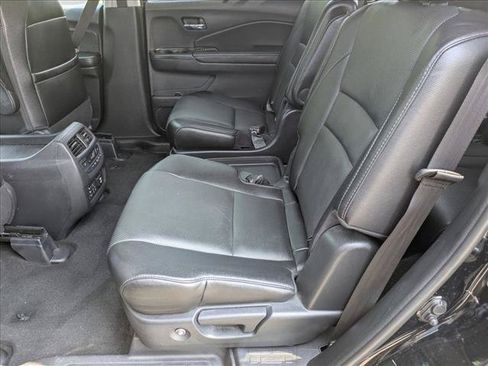 Used 2017 Honda Pilot Elite image 22