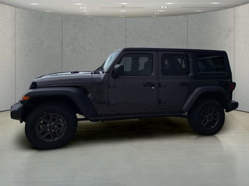 Used 2024 Jeep Wrangler Unlimited Sport AWD/4WD image 2