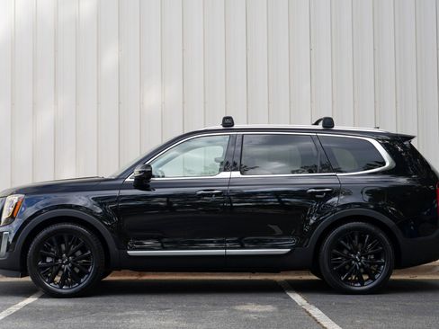 Used 2020 Kia Telluride SX w/ Towing Package FWD image 8