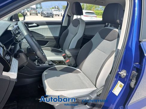 Certified 2024 Volkswagen Taos S AWD/4WD image 7