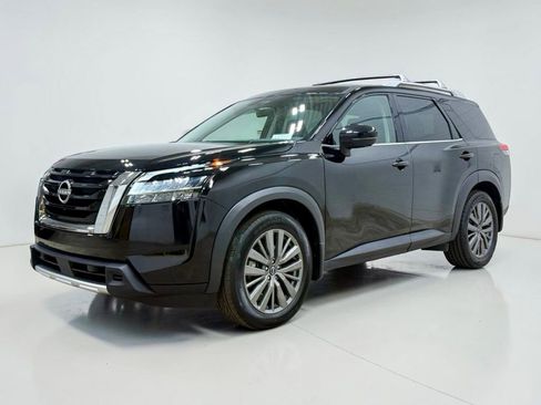 Used 2023 Nissan Pathfinder SL w/ SL Premium Package AWD/4WD image 7