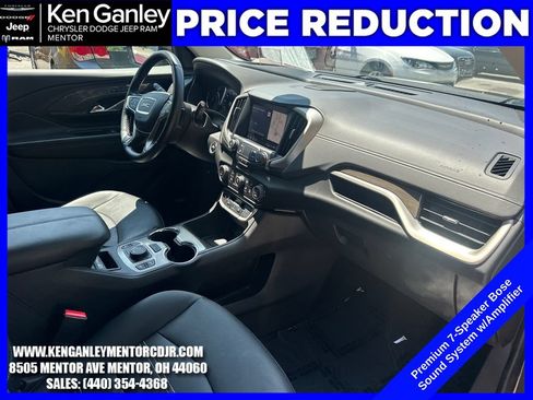 Used 2024 GMC Terrain Denali AWD/4WD image 25