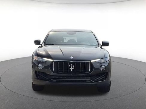 Used 2018 Maserati Levante AWD/4WD image 2