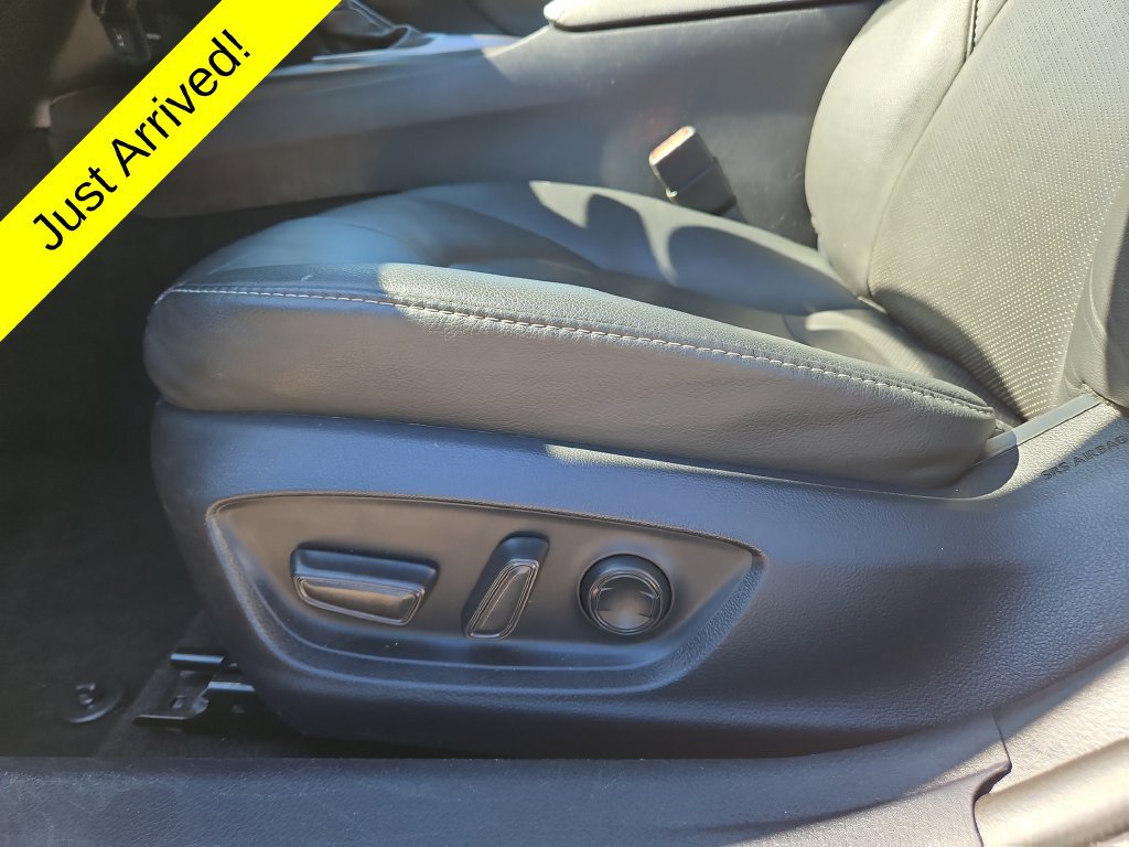 Used 2024 Toyota Camry XSE FWD image 15