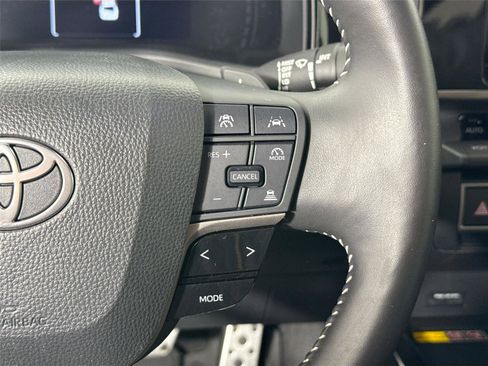 Certified 2025 Toyota Camry SE w/ Convenience Package image 20