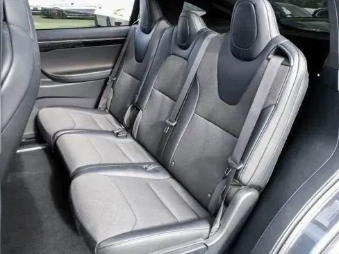 Used 2018 Tesla Model X 100D image 45