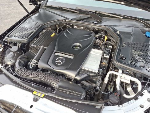 Used 2018 Mercedes-Benz C 300 4MATIC Sedan image 28