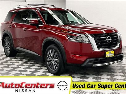 Used 2024 Nissan Pathfinder SL w/ SL Premium Package
