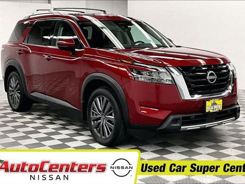 Used 2024 Nissan Pathfinder SL w/ SL Premium Package AWD/4WD image 1