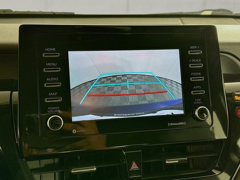 Used 2021 Toyota Camry SE FWD image 21