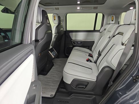 Used 2024 Rivian R1S Adventure image 21